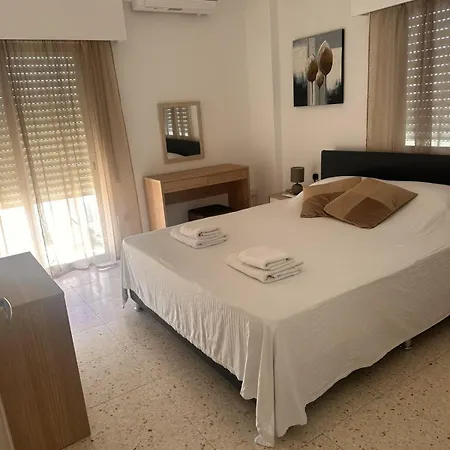 Appartement Charming 2 Bdr Free Parking & Wi-fi *