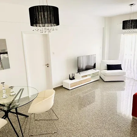 Theo 403 - Charming 2 Bdr Nicosia, Parking & Wi-fi Appartamento Nicosia