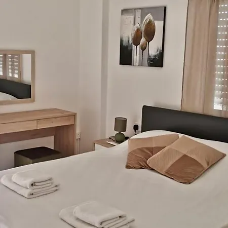 Theo 403 - Charming 2 Bdr Nicosia, Parking & Wi-fi Nicosia